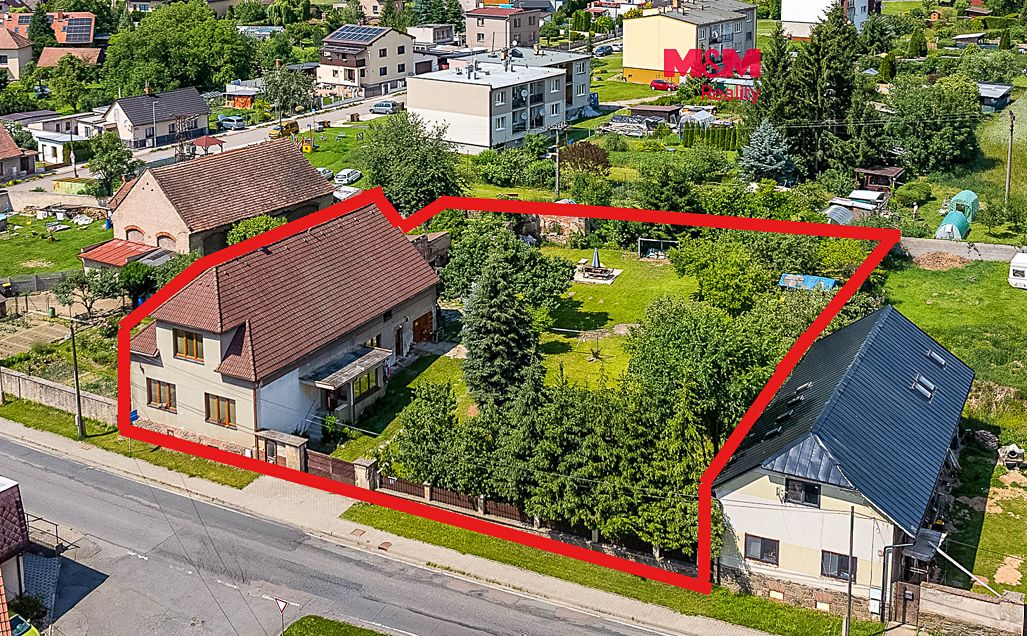 Prodej rodinného domu 177 m², pozemek 1742 m²